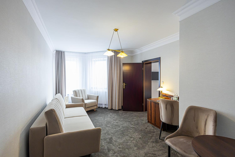 Others 5, Hotel Kopczynski, Olsztyn