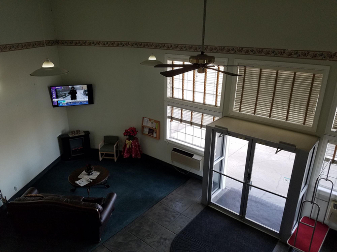 Public Area 2, Simple Rewards Inn, Texas