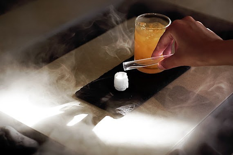 Food & Drinks 12