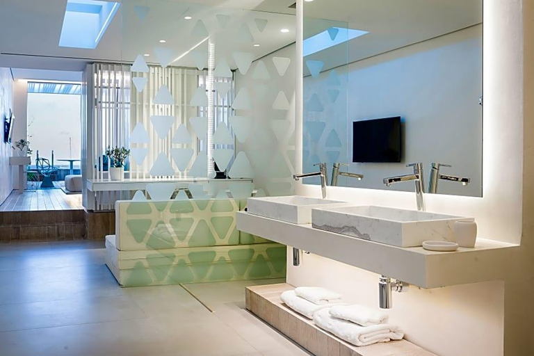 Bathroom 5, Mykonos Dove Beachfront Hotel, South Aegean