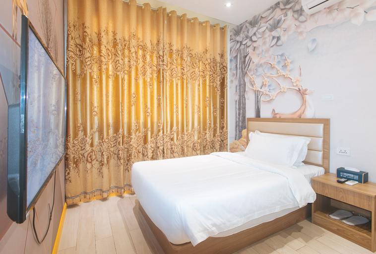 Bedroom 3, Home Me Hotel by RedDoorz, Makati City