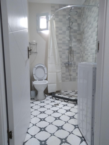 Bathroom 5, Частныи квартира, Batumi