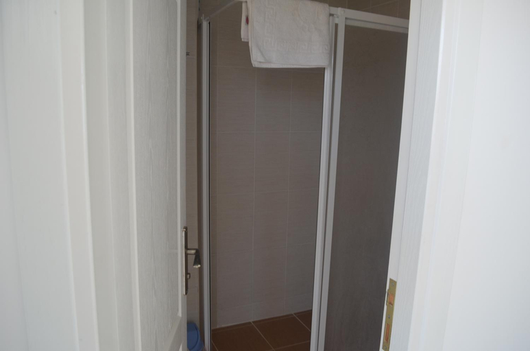 Bathroom 5, Yasmin Hotel, Ayvalık
