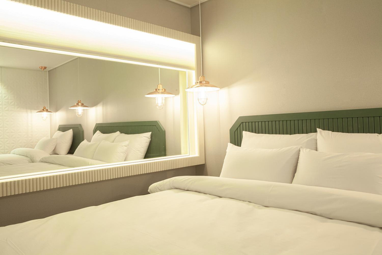 Bedroom 4, Sinan Equelim Hotel, Buk