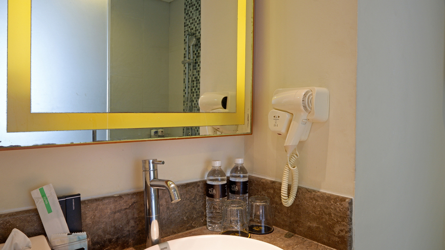 Bathroom 7