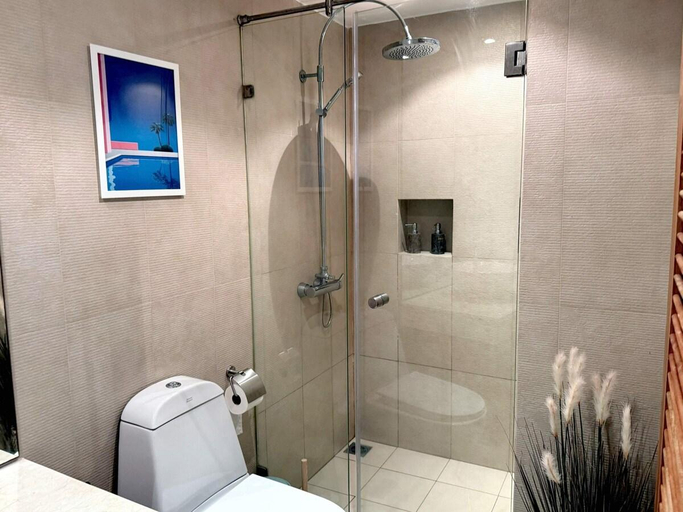 Bathroom, Boho chic sea view apartment in Kata, Phuket Island