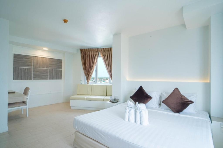 Bedroom 16