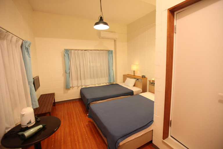 Bedroom 2, Pension Sea Friend, Tokashiki