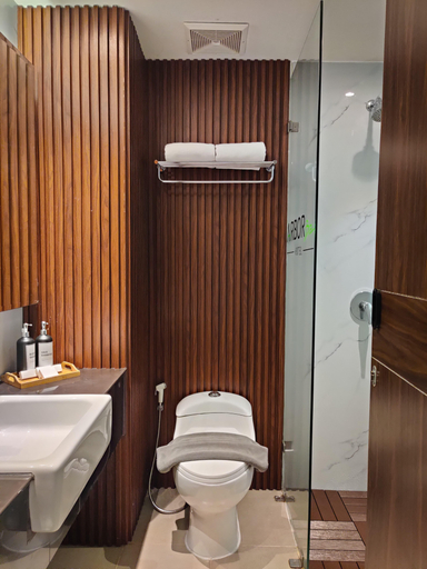 Bathroom 6