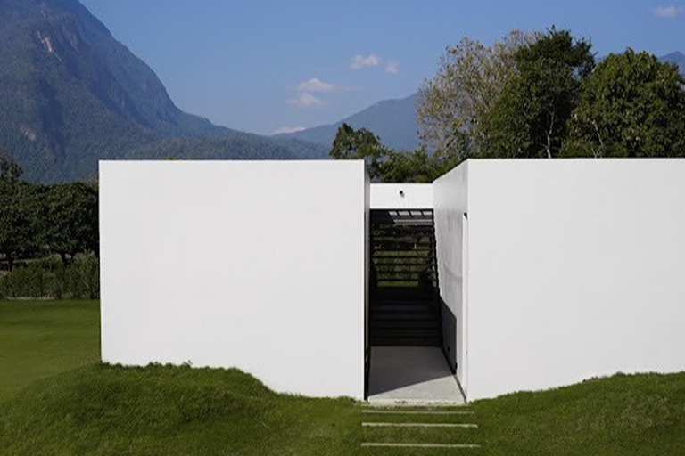 Exterior 15