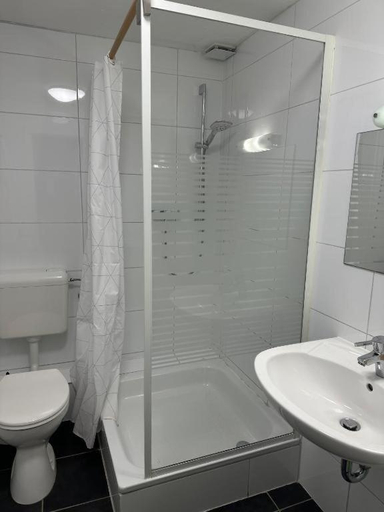 Bathroom 2, Villa Schaumburg - Boutique Hotel, Schaumburg