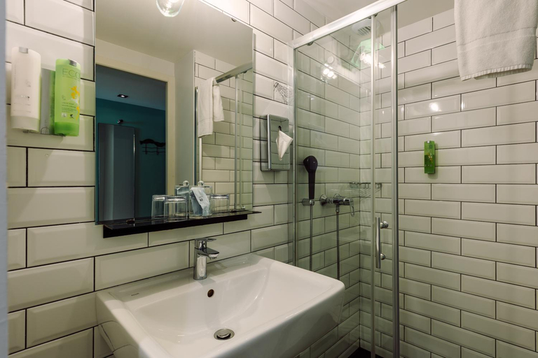 Bathroom 4, Le Cardinal - Belle-Ile-en-Mer, Morbihan