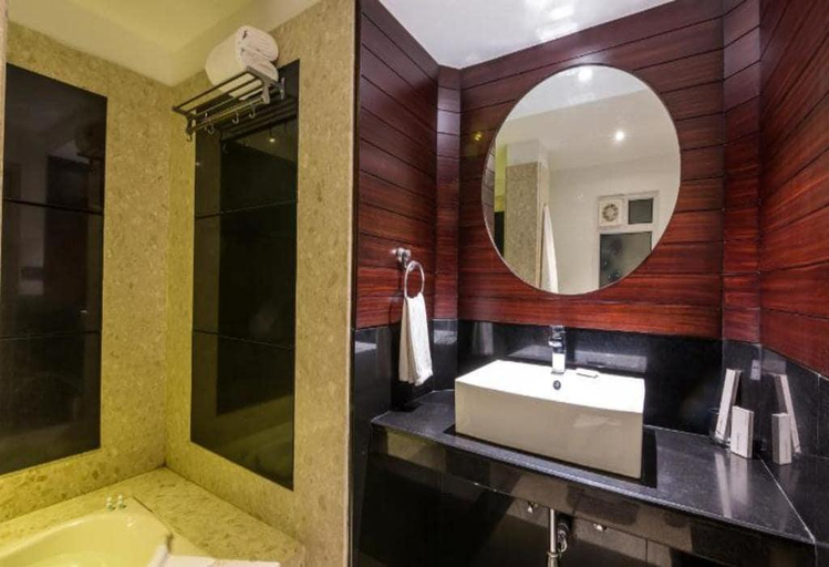 Others 5, Hotel Hemala, Karur