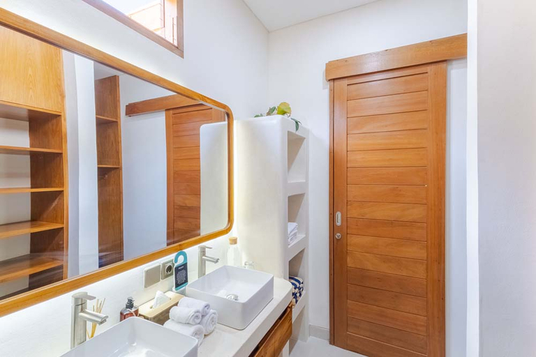Bathroom 5, Villa Sylvia - 1 BR Private Villa in Canggu, Badung