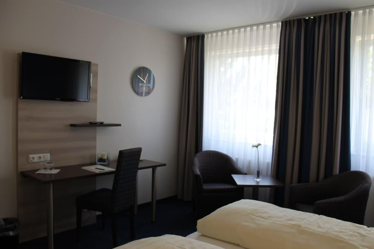 Bedroom 3, Hotel Am Freischutz, Rhein-Erft-Kreis