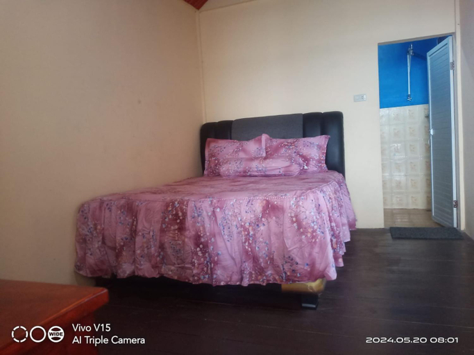 Bedroom 4, Losmen Endi, South Nias
