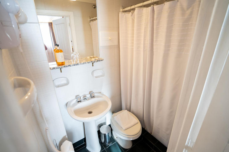 Bathroom 4, Gran Hotel Panamericano, Bariloche
