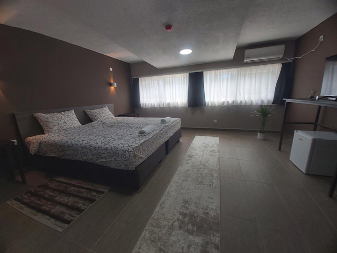 Bedroom, Vila Kruna, Belgrade