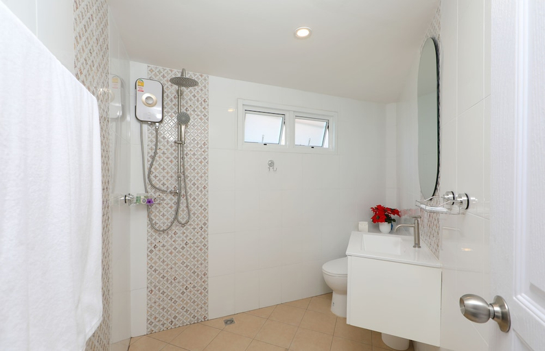 Bathroom 3, Kata White Villas, Pulau Phuket