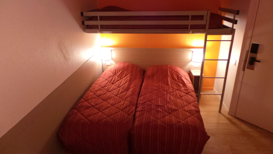 Bedroom 2, Premiere Classe Amiens, Somme