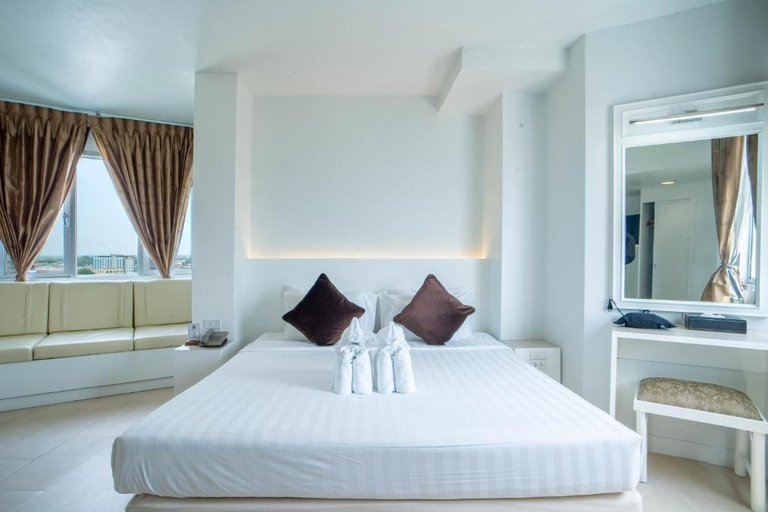 Bedroom 14