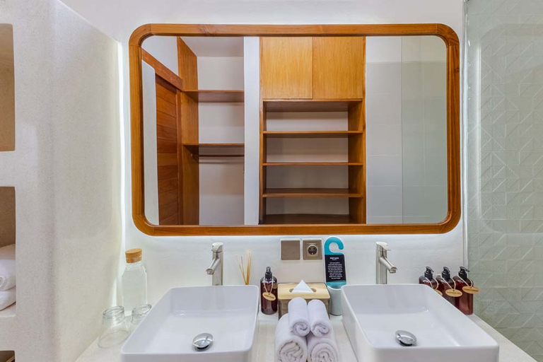 Bathroom 4, Villa Louna - 1 BR Villa in Canggu, Badung