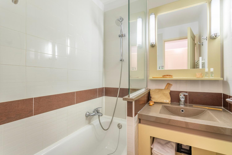 Bathroom 4, Village Pierre & Vacances - Cap Esterel - Saint Raphael Village, Var