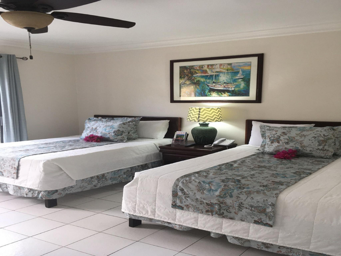 Bedroom 3, Colony Club Inn & Suites
