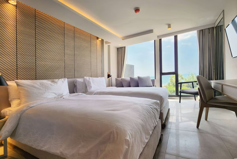 Bedroom 3, Howard Johnson by Wyndham Bayphere Pattaya JC, Sattahip