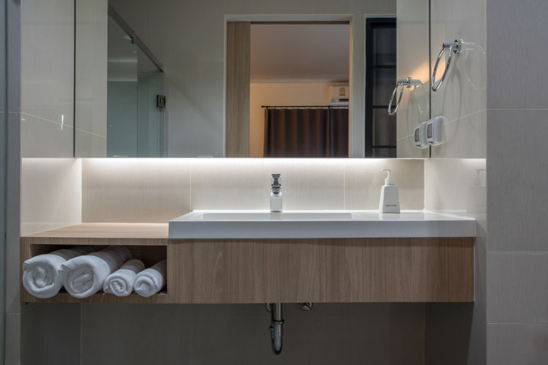 Bathroom 5, Mii Hotel, Prawet