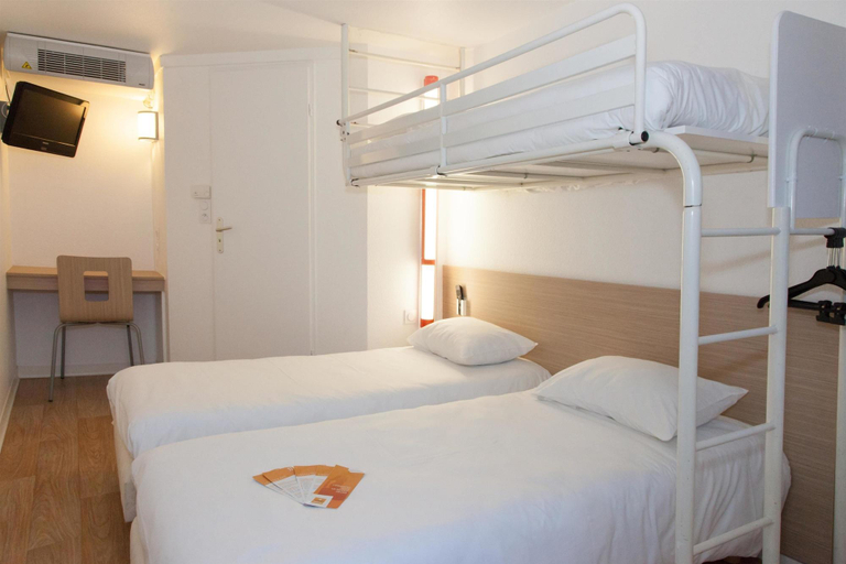 Bedroom 3, Première Classe Saint Malo - Saint Jouan des Gué, Ille-et-Vilaine