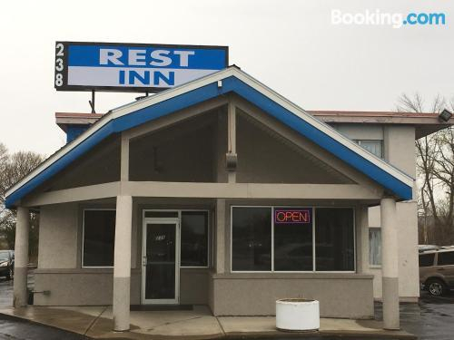 Others 5, Utica Rest Inn, Oneida