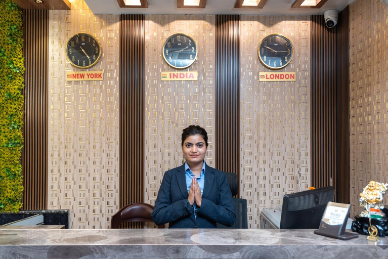 Public Area 3, royal inn igi airport, Delhi