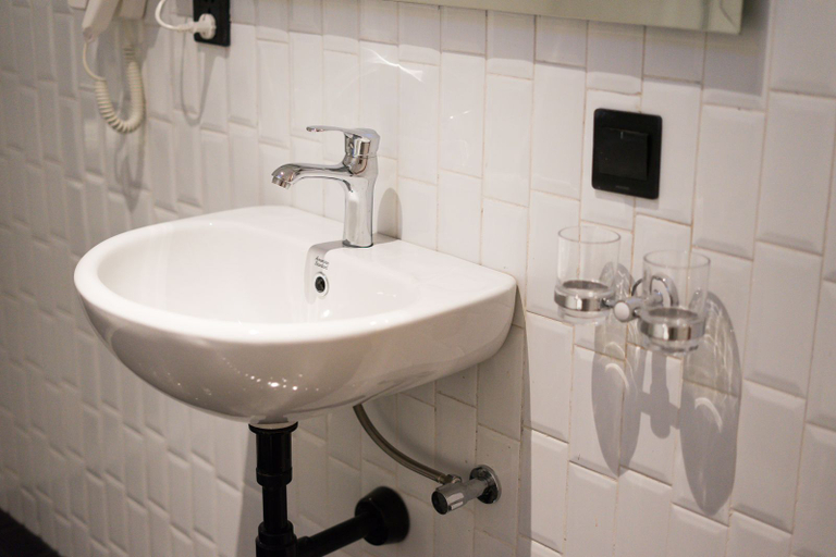 Bathroom 7