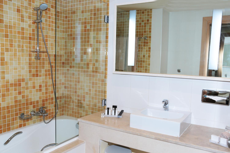 Bathroom 5, Concorde Hotel Sfax Center, Sfax Médina