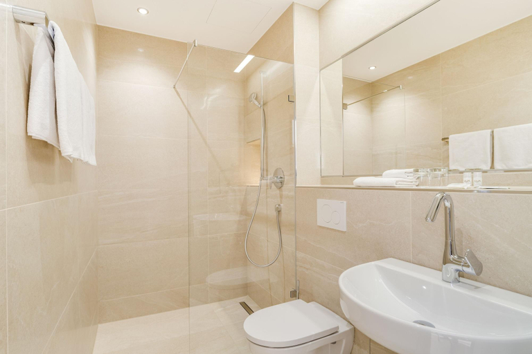 Bathroom 4, Hotel Apfelrot, Erding
