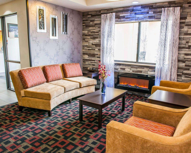 Public Area 3, Quality Inn & Suites South Bend Airport, Saint Joseph