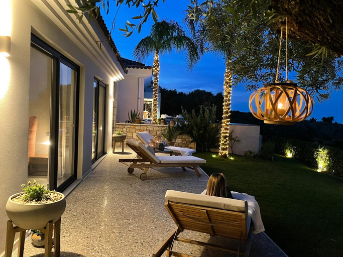 Others 4, Polyxeni Suites, Ionian Islands