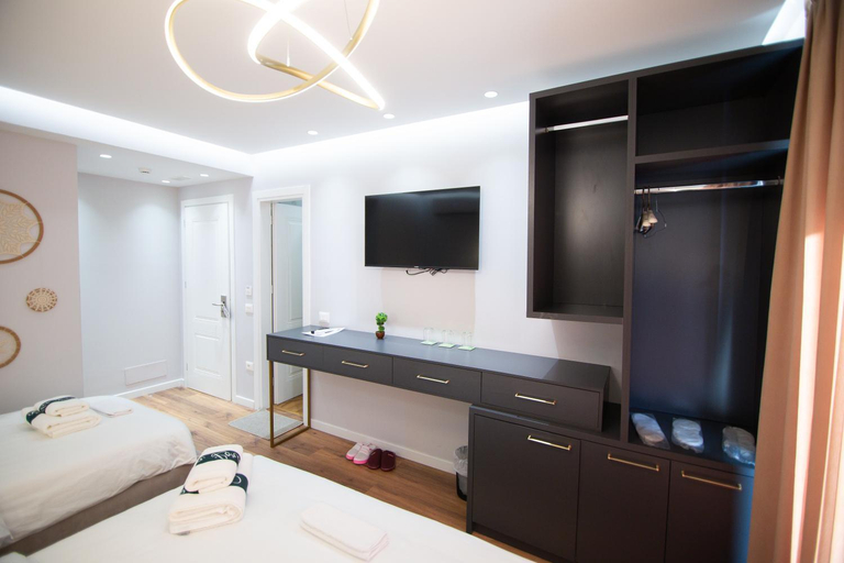 Bedroom 14