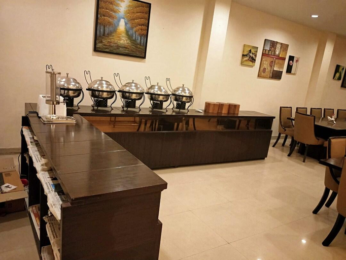 Food & Drinks, Trevon Inn Gurugram, Gurgaon