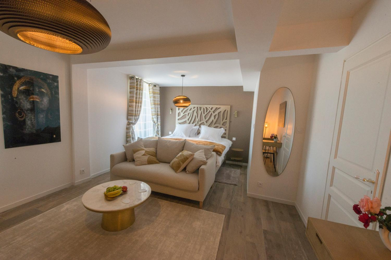 Facilities 4, Le Domaine de Darvoy, Loiret