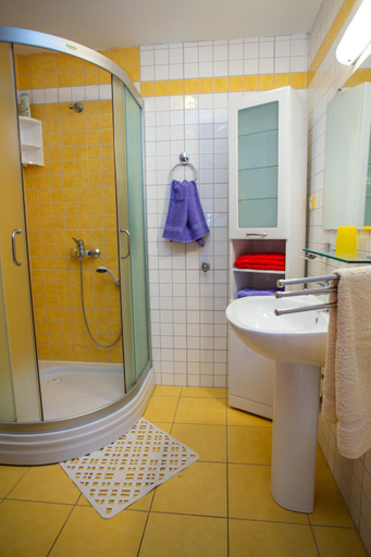 Others 3, APARTMANI IVANISEVIC, Pag