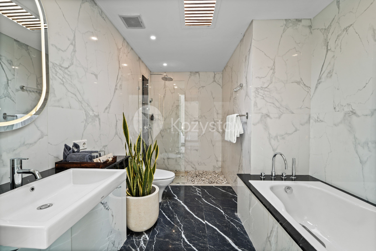 Bathroom 5, Serava Villa by Kozystay - Canggu, Badung