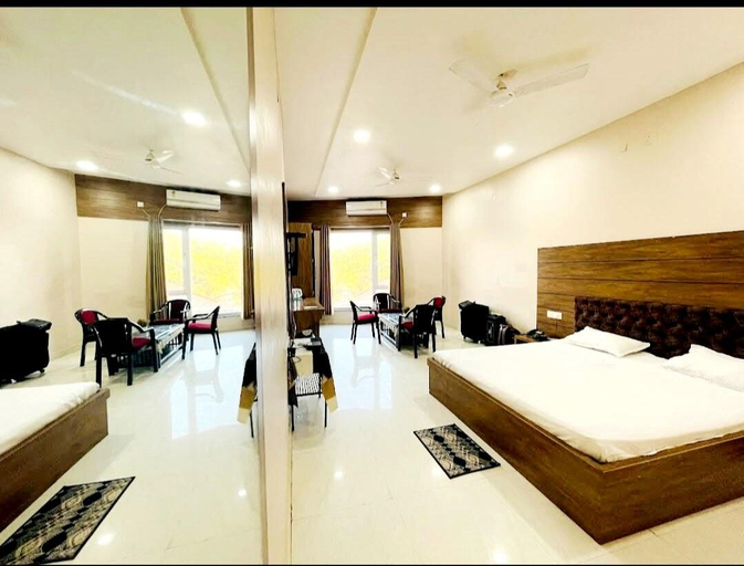 Bedroom 2, Hotel Swastik, Nuapada