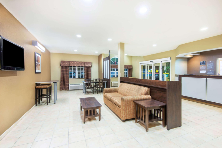 Public Area 3, Microtel Inn & Suites by Wyndham Montgomery, Montgomery