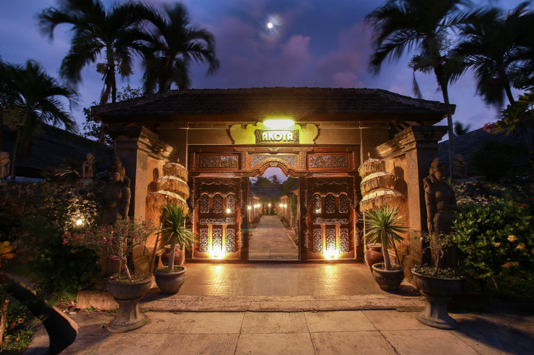 Exterior 6