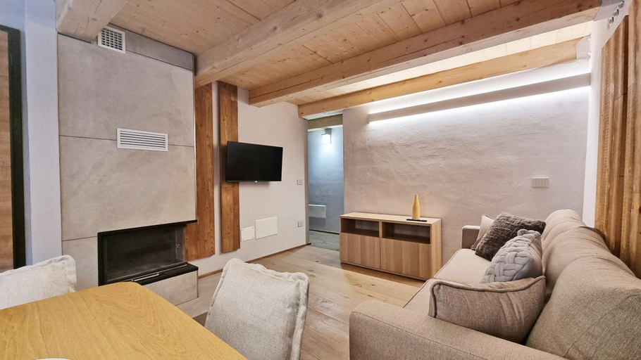 Others 2, Alpine Chic Retreat, Aosta