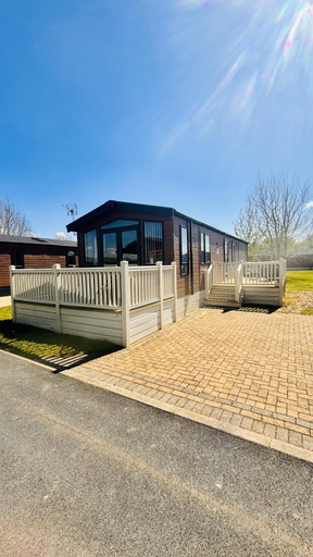 Others 3, Lottie's Lodge With Hot Tub, North Yorkshire