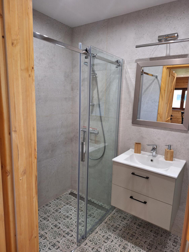 Bathroom 3, Kamienica House 9, Chodzież