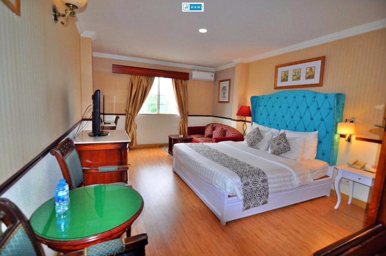 Bedroom 24